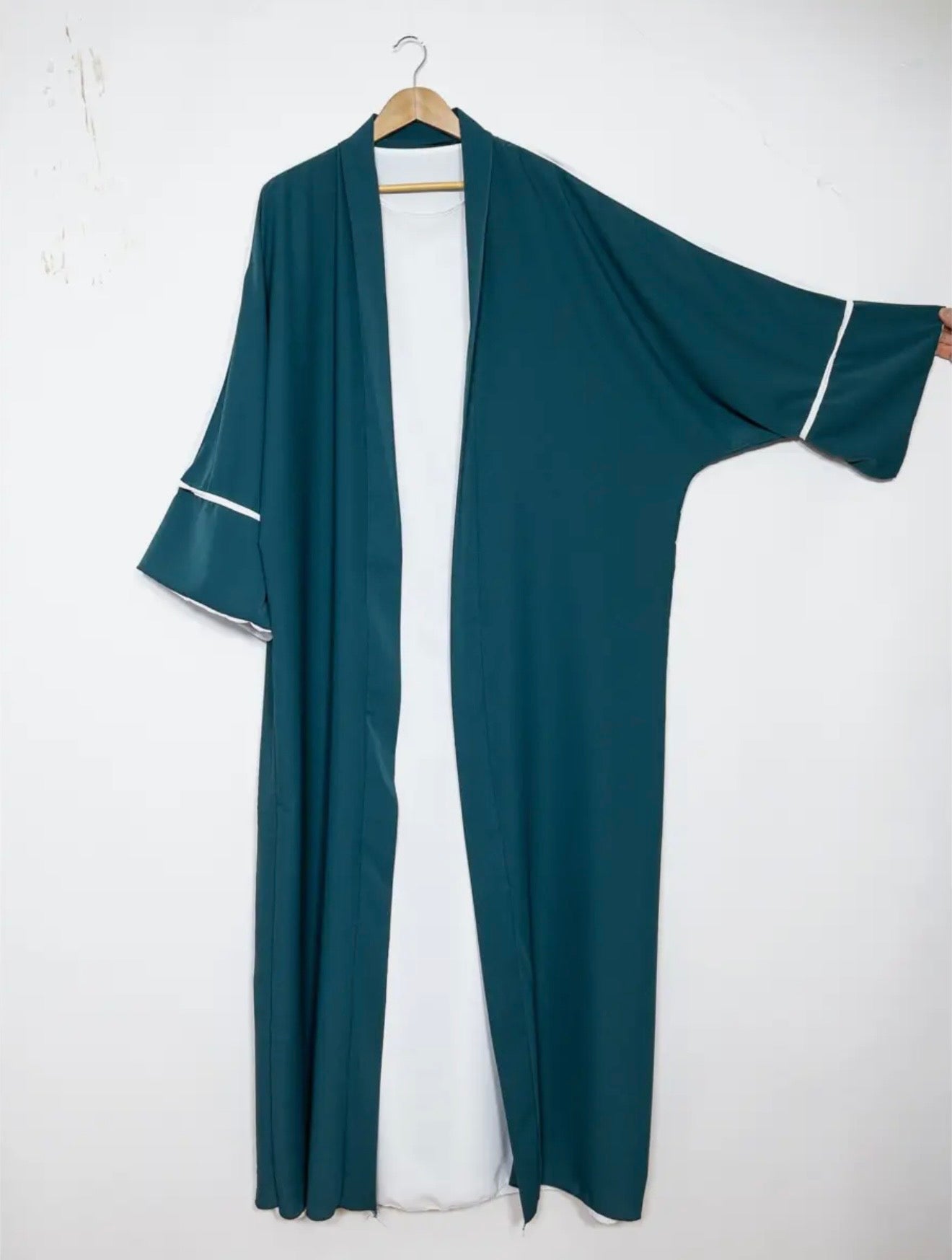 Lot de 2 Kimono avec débardeur . Deux pièces en soi de médine
